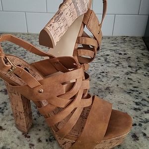 Guess tan suede heels new